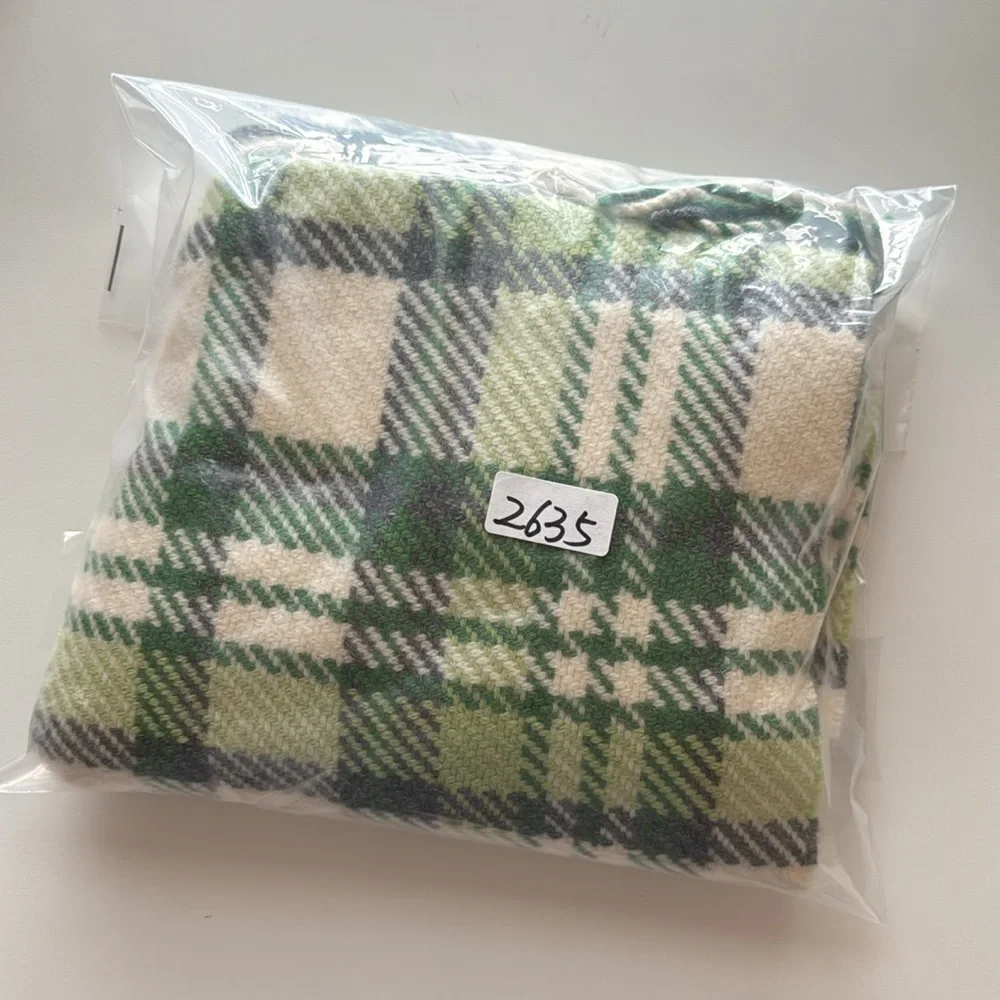 Vintage Banana Republic 04/HOL Plaid Wool/Cashmere Rabbit Hair scarf Wrap Fringe